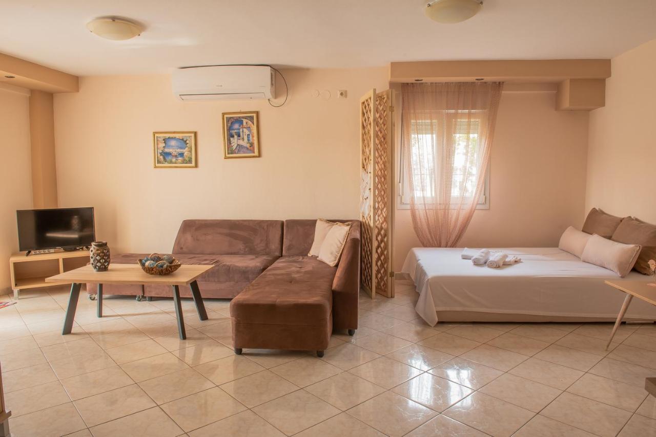Néa Péramos Garden Suite מראה חיצוני תמונה