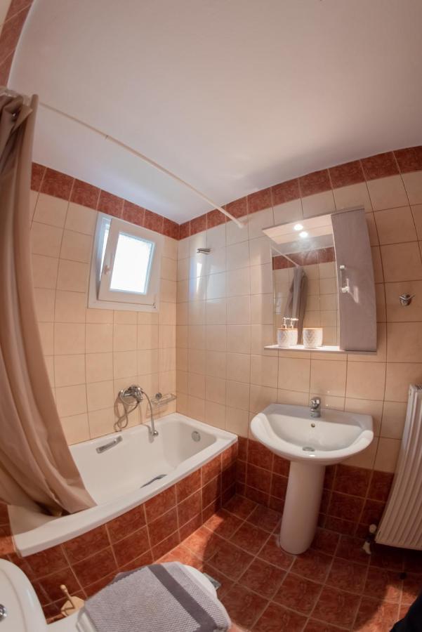 Néa Péramos Garden Suite מראה חיצוני תמונה