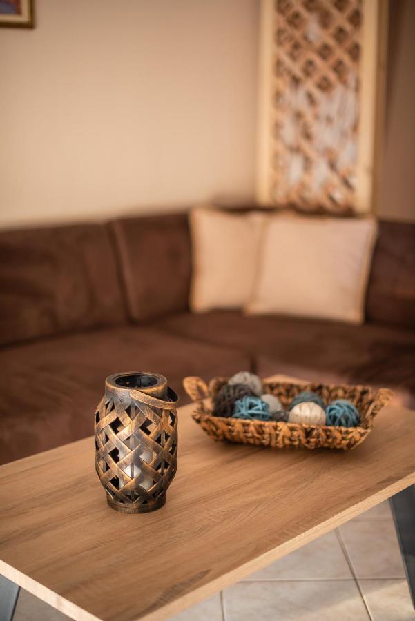 Néa Péramos Garden Suite מראה חיצוני תמונה